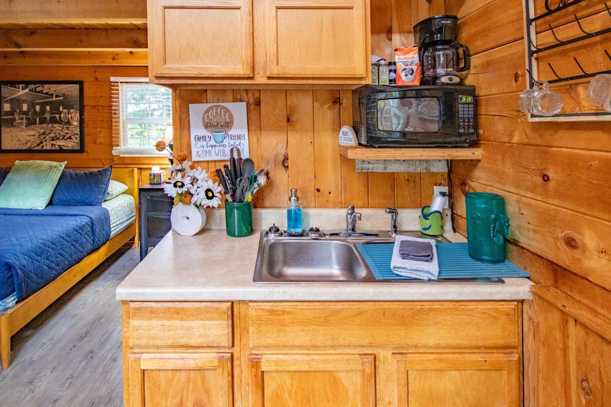 Kozy Haven Log Cabin Rentals Columbia Eksteriør billede